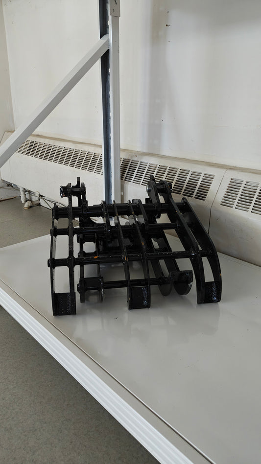 Light-Duty Log Grapple